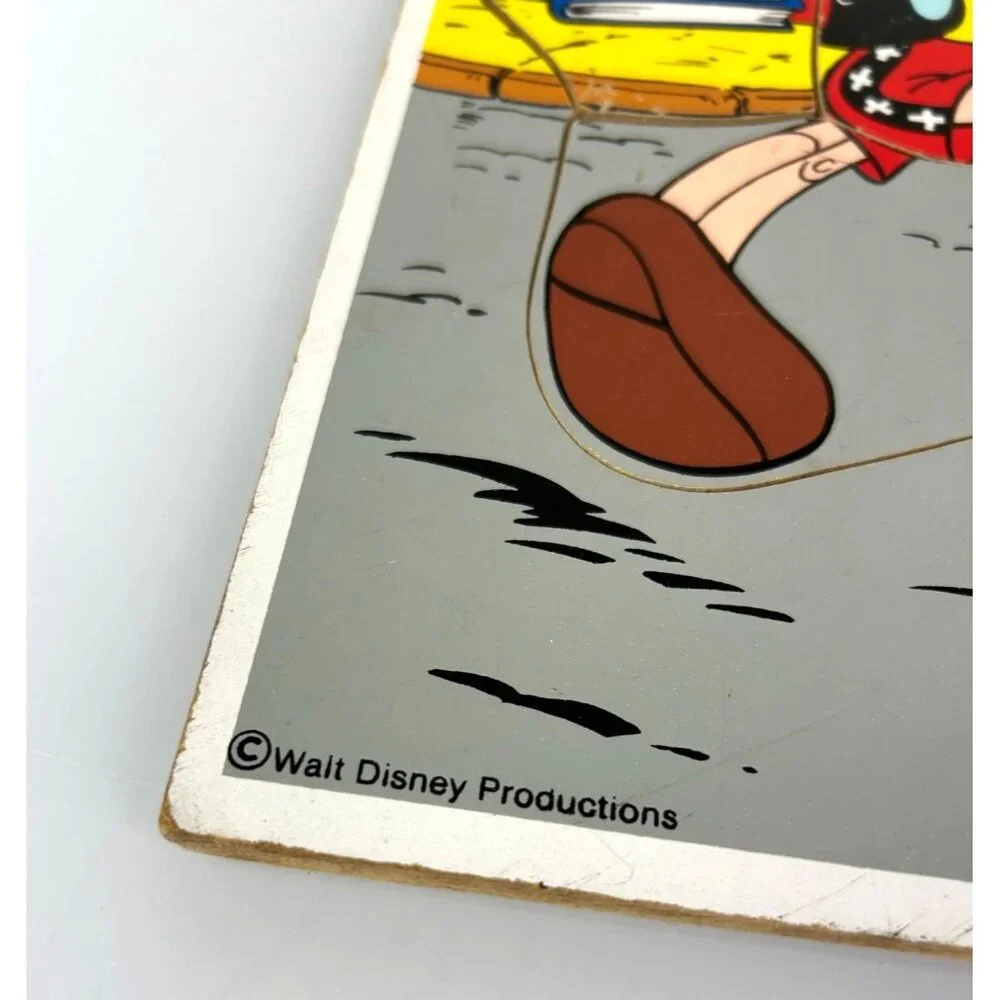 Walt Disney Productions Playskool 8 Piece Board Puzzle Pinnochio Jiminy Cricket